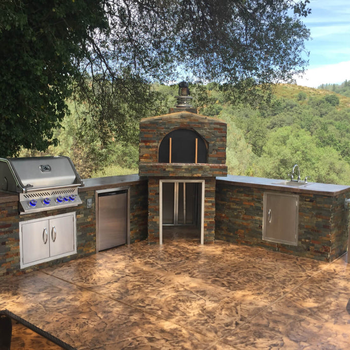 Outdoor Pizza Oven and Grill